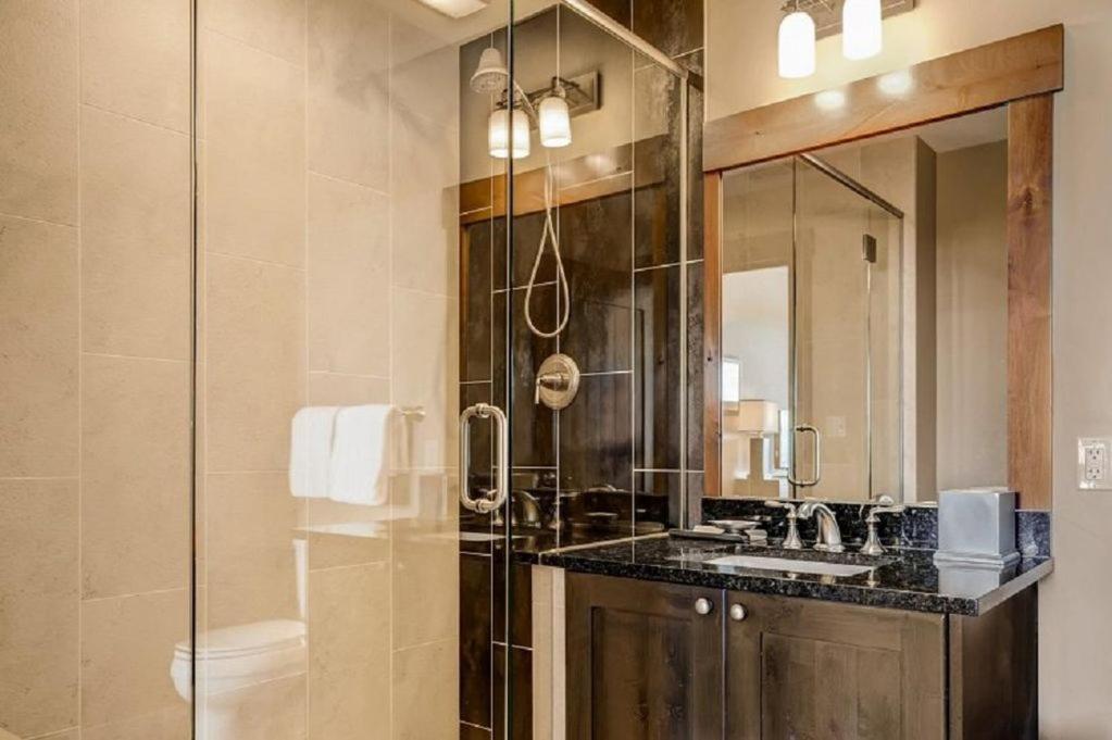 One Ski Hill Place Breckenridge Room photo